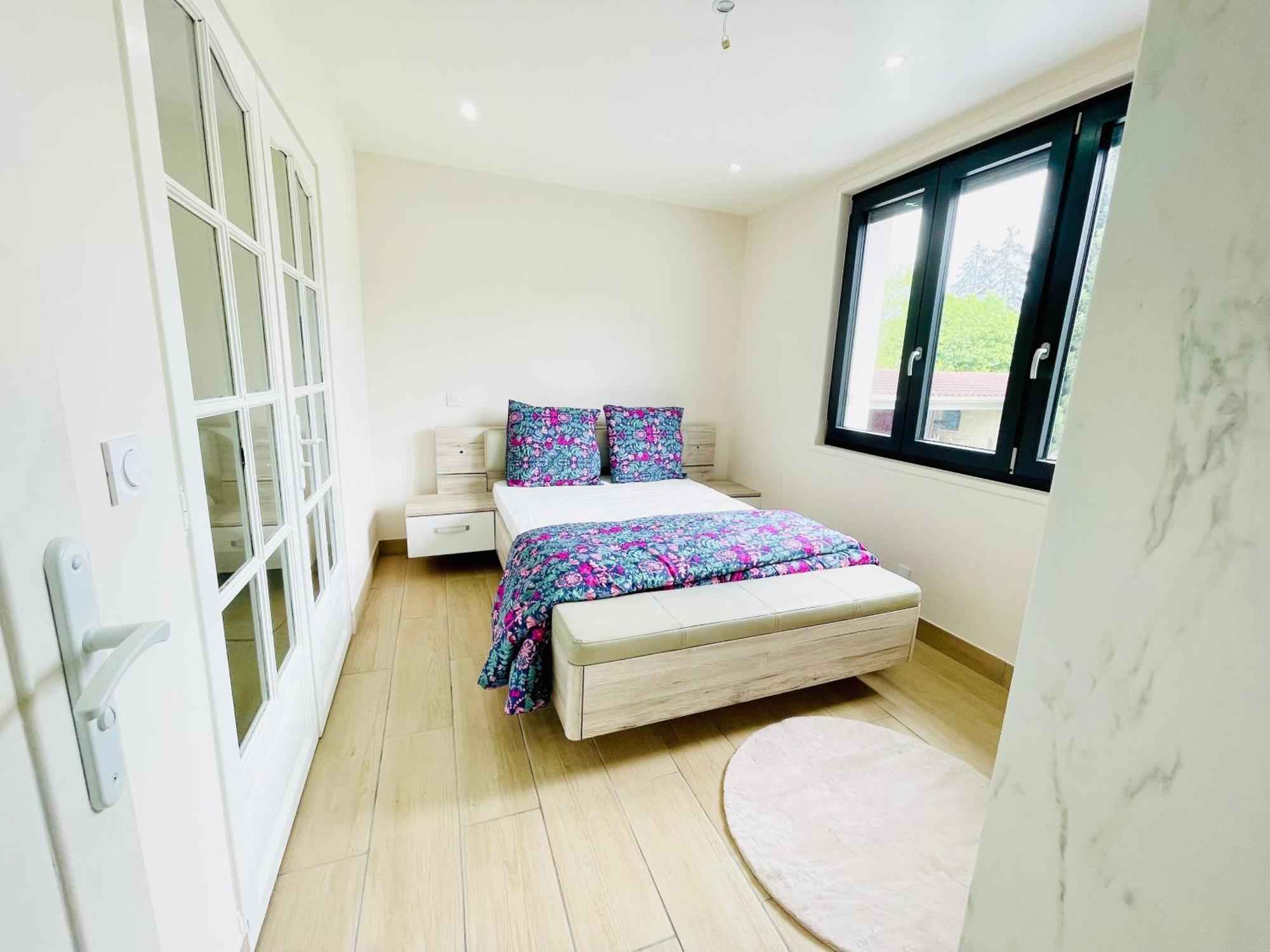 Stylish, Calm And Green Home Stay Saint-Fargeau-Ponthierry Exterior foto